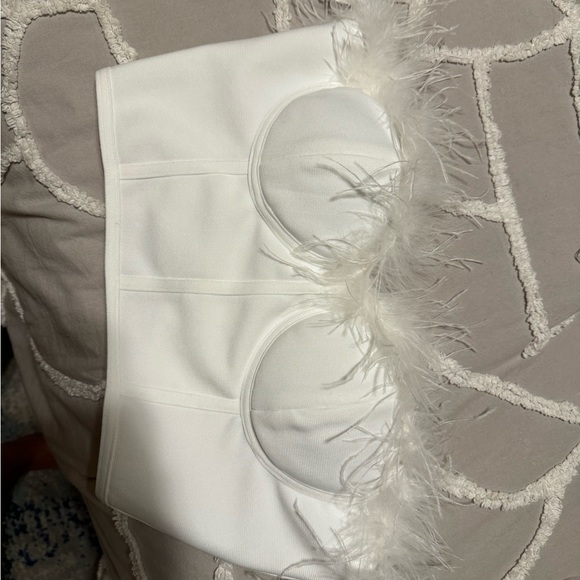 Revolve white feather corset size Large never worn - Picture 3 of 3